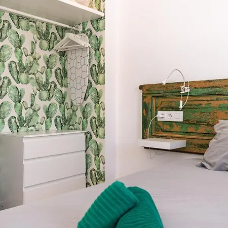 Panelos A2 A3 * Puerto del Carmen (Lanzarote)